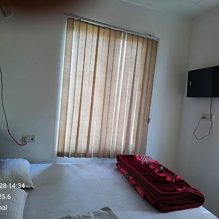 Hotel Vishal Buxar エクステリア 写真
