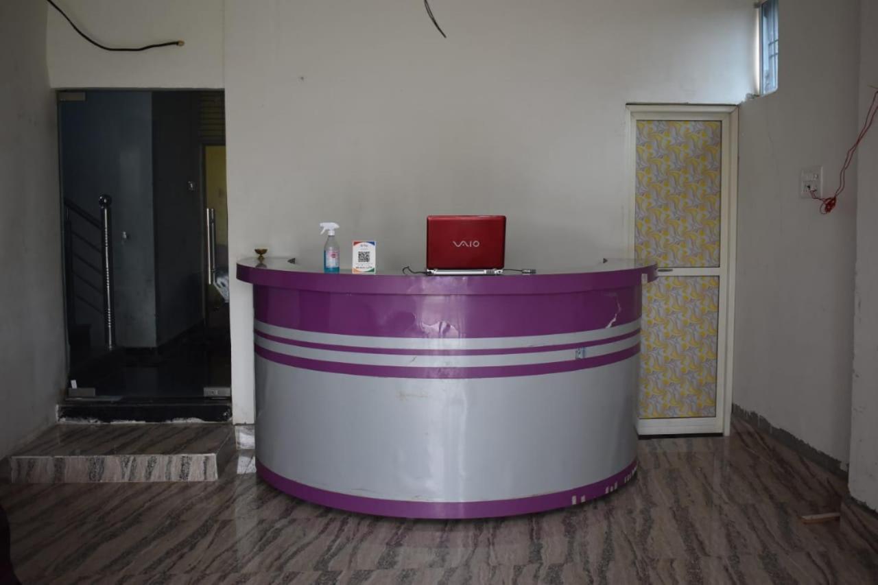 Hotel Vishal Buxar エクステリア 写真